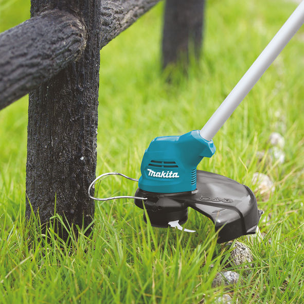 Makita UR100DZX Grästrimmer Batteridriven 12V (Utan batterier) - med