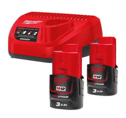 Milwaukee M12 NRG-302 Batteri-/Laddpaket 2x3,0Ah